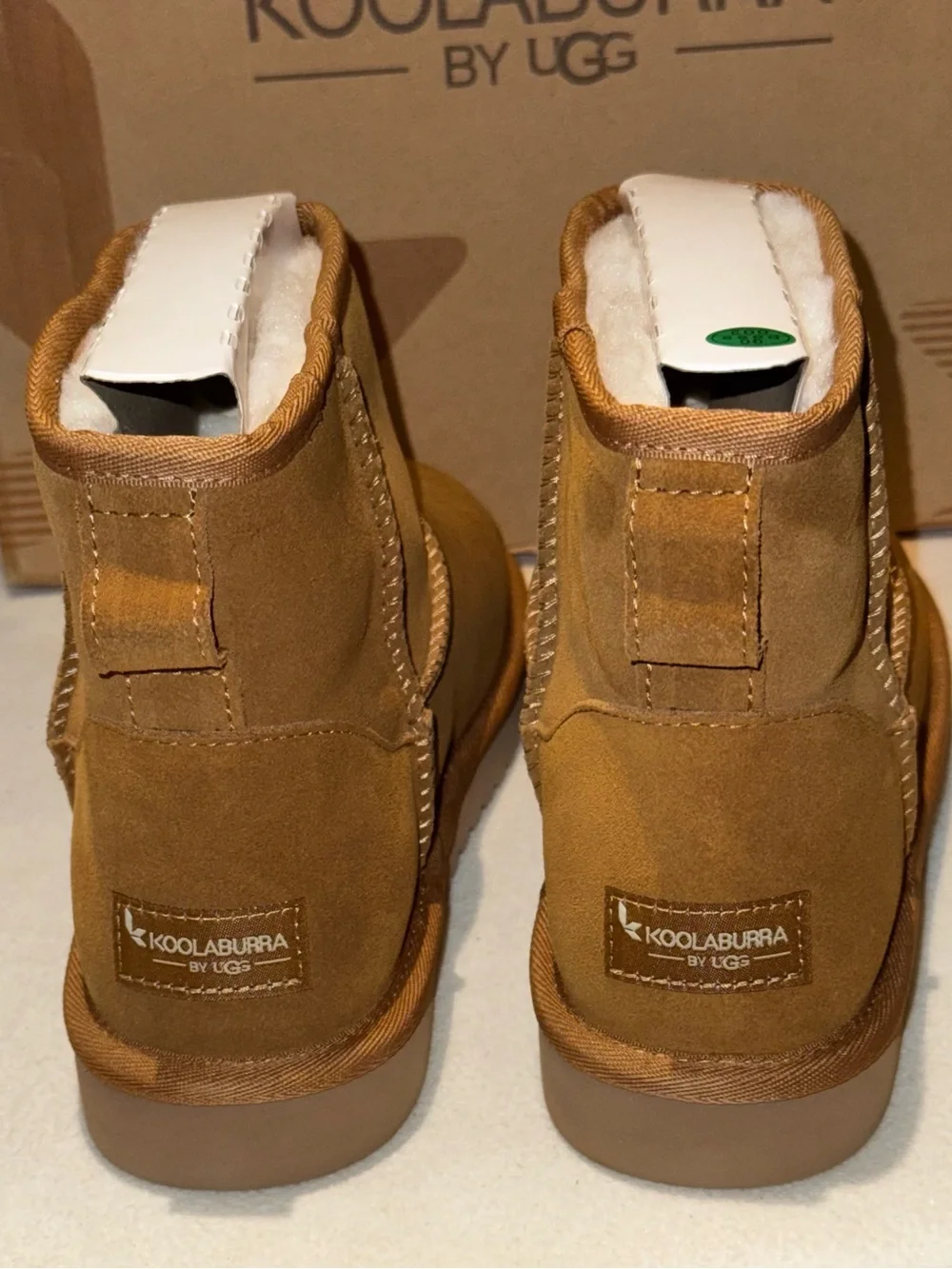 Koolaburra by UGG Classic Mini boots in a chestnut suede colorway S 8 NIB